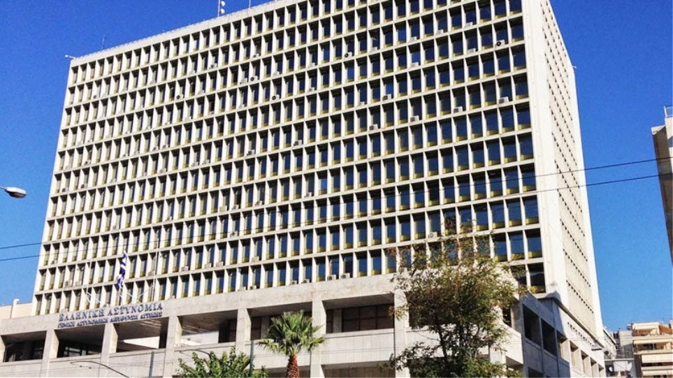 Η ΕΛΑΣ σταμάτησε το «μη νόμιμοι μετανάστες» και το ξαναγύρισε στο «λαθρομετανάστες»